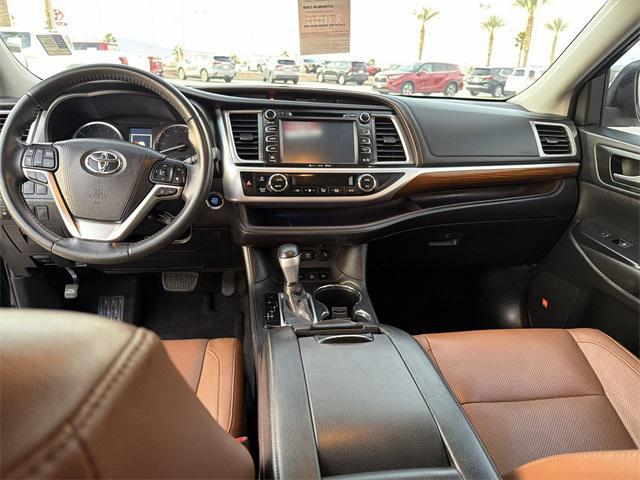 used 2019 Toyota Highlander car, priced at $26,900