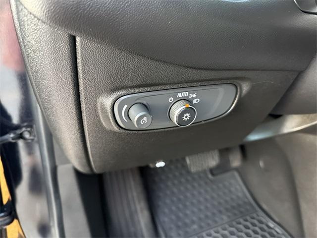 used 2020 Chevrolet Equinox car, priced at $13,500