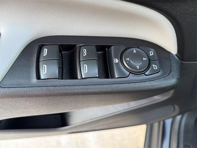 used 2020 Chevrolet Equinox car, priced at $13,500