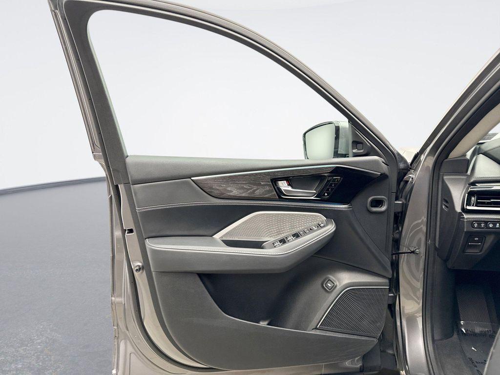 used 2023 Acura MDX car, priced at $44,299