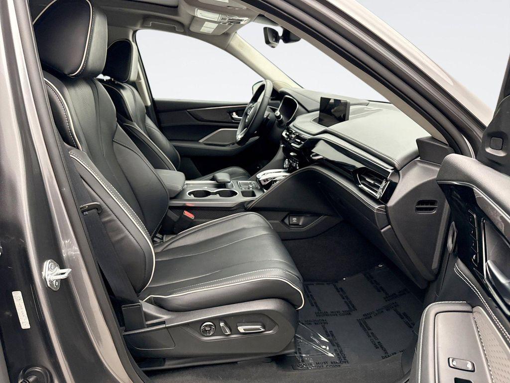 used 2023 Acura MDX car, priced at $44,299