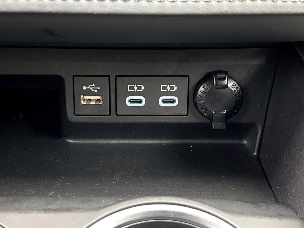 used 2023 Toyota Highlander car, priced at $33,399