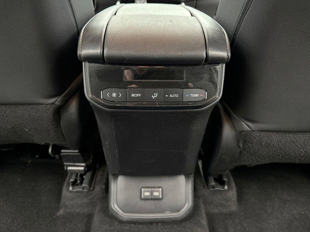 used 2023 Toyota Highlander car, priced at $33,399