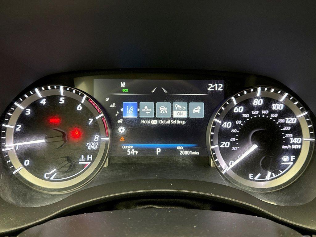 used 2023 Toyota Highlander car, priced at $33,399