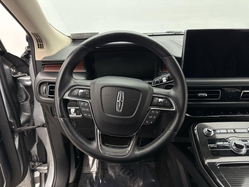 used 2022 Lincoln Nautilus car, priced at $33,599