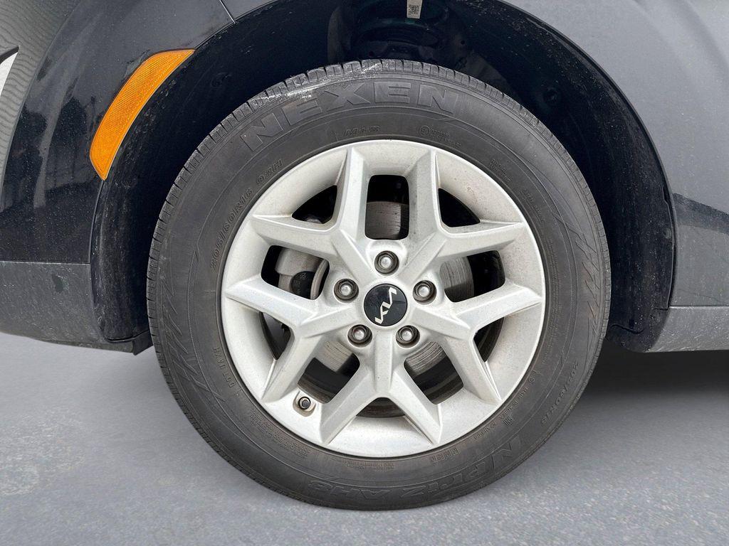 used 2024 Kia Soul car, priced at $17,499