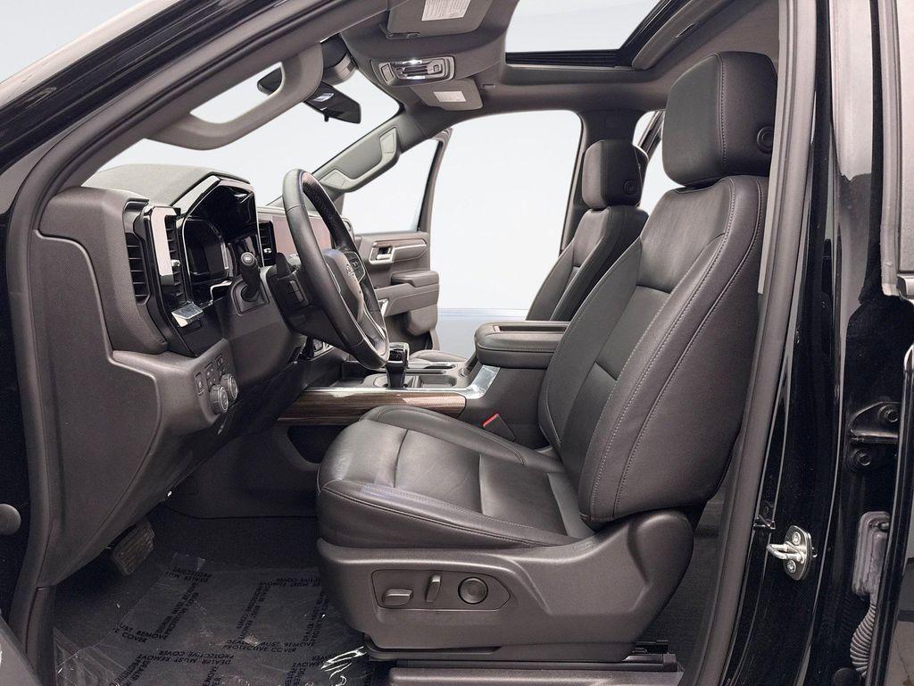 used 2022 Chevrolet Silverado 1500 car, priced at $44,499