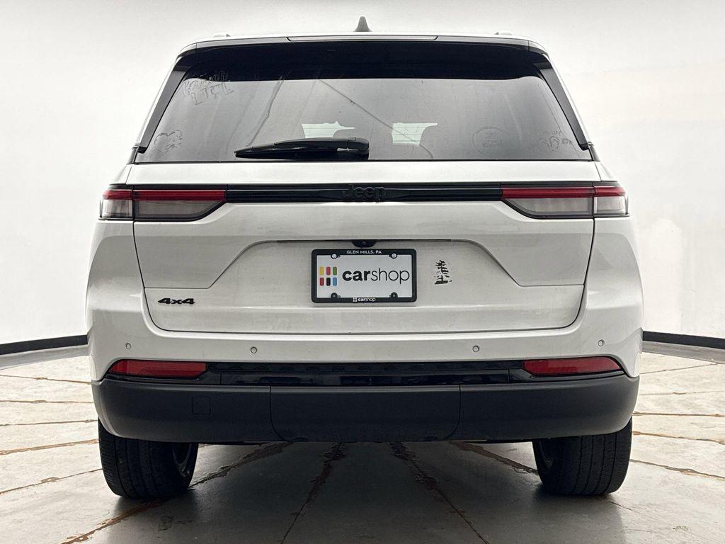 used 2023 Jeep Grand Cherokee car, priced at $30,999