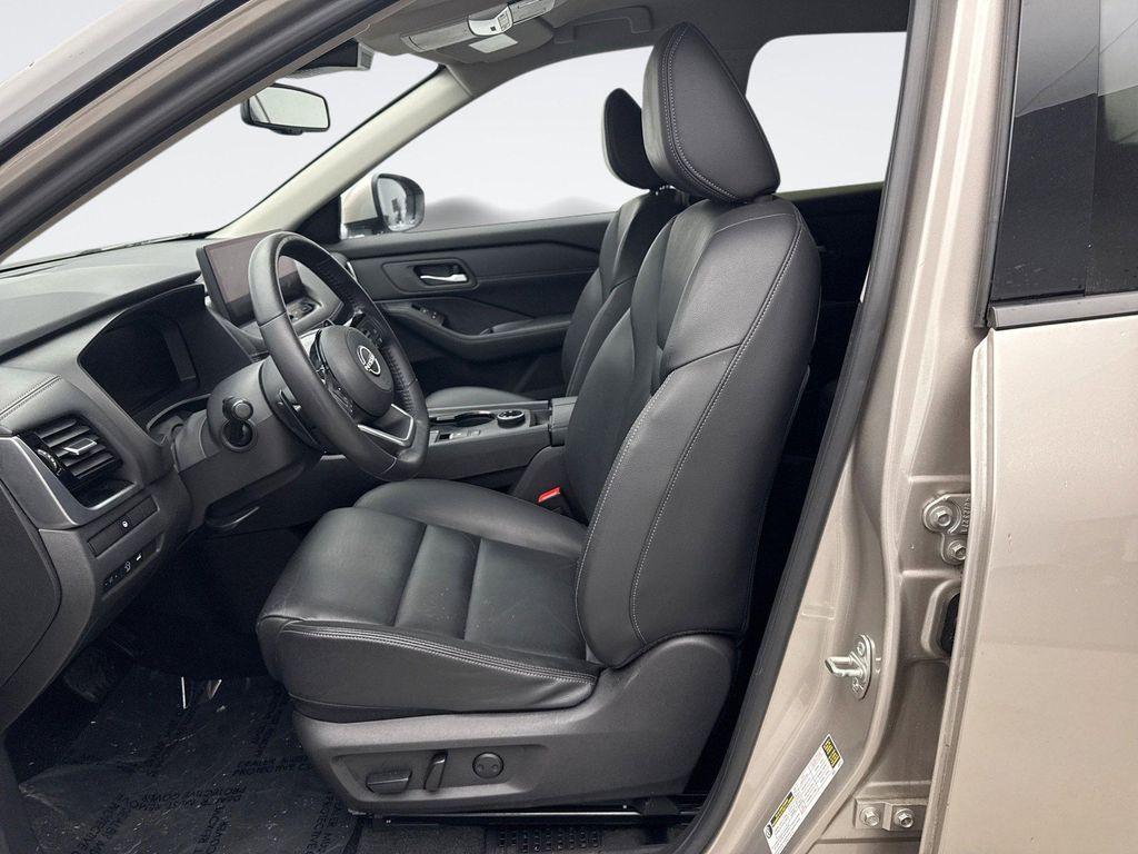 used 2024 Nissan Rogue car, priced at $27,197