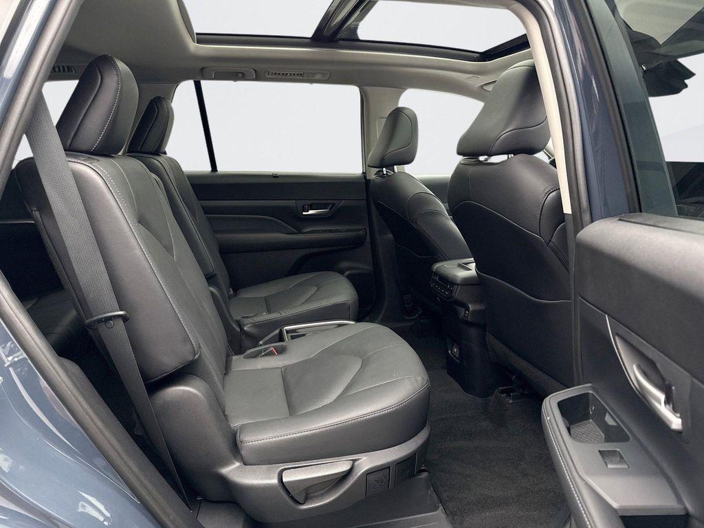 used 2024 Toyota Grand Highlander car, priced at $43,648