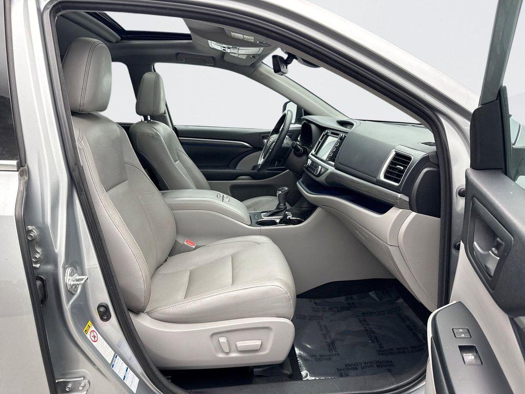 used 2018 Toyota Highlander car, priced at $22,948