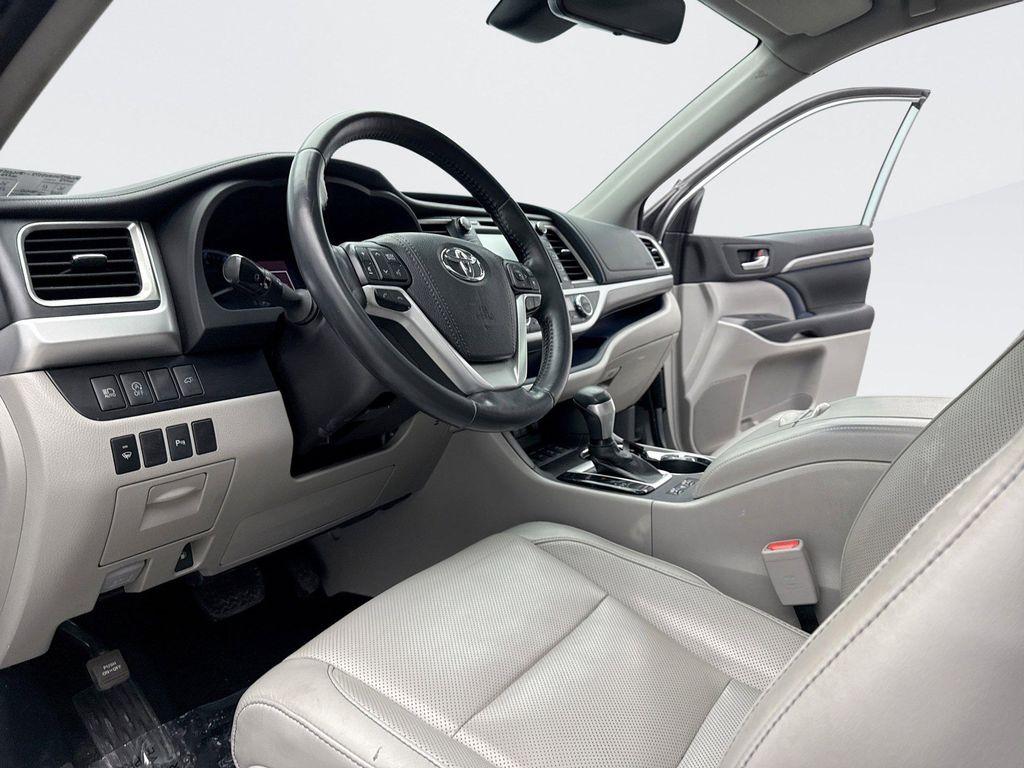 used 2018 Toyota Highlander car, priced at $22,948