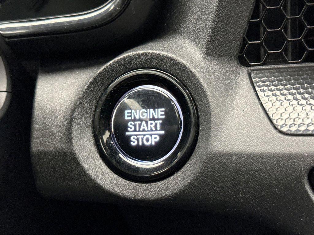 used 2025 Honda CR-V car, priced at $31,998