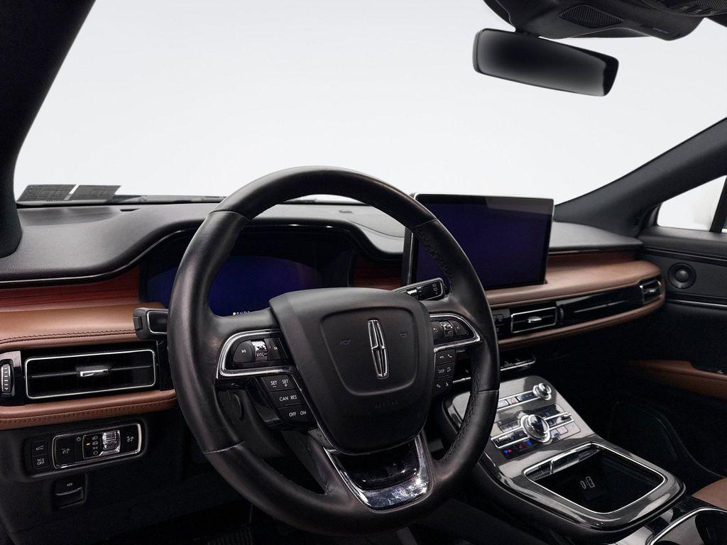 used 2023 Lincoln Nautilus car, priced at $34,999