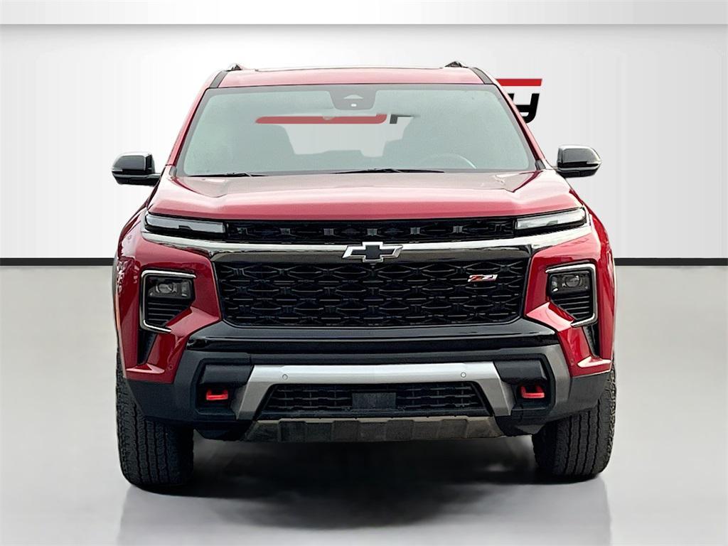 used 2025 Chevrolet Traverse car, priced at $40,000