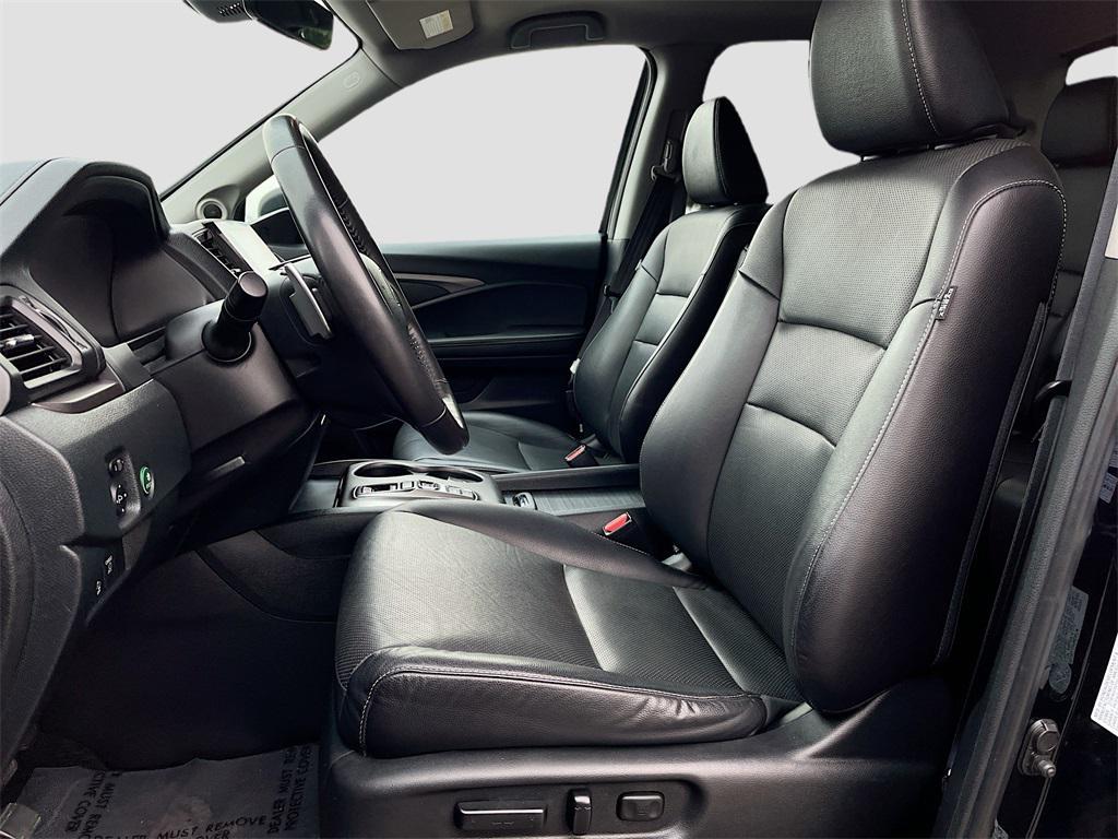 used 2023 Honda Ridgeline car, priced at $26,400