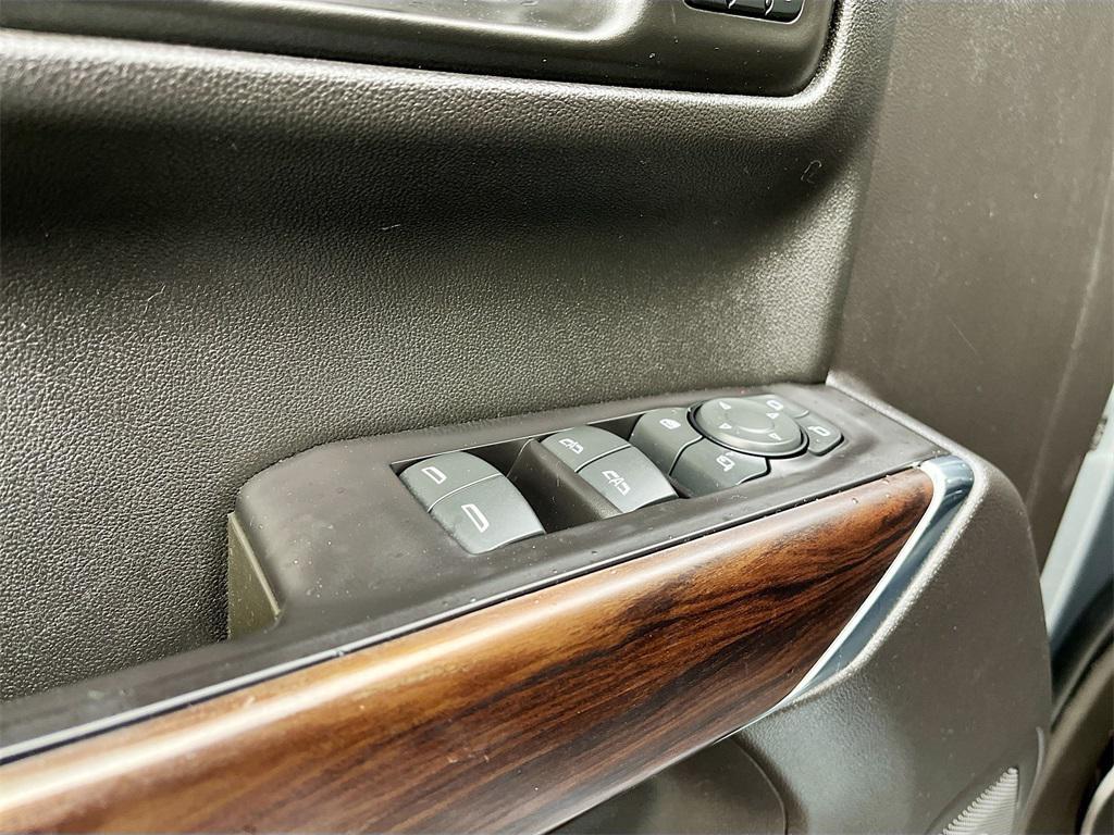 used 2021 GMC Sierra 1500 car, priced at $30,800