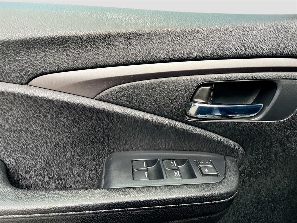 used 2019 Honda Ridgeline car, priced at $19,300