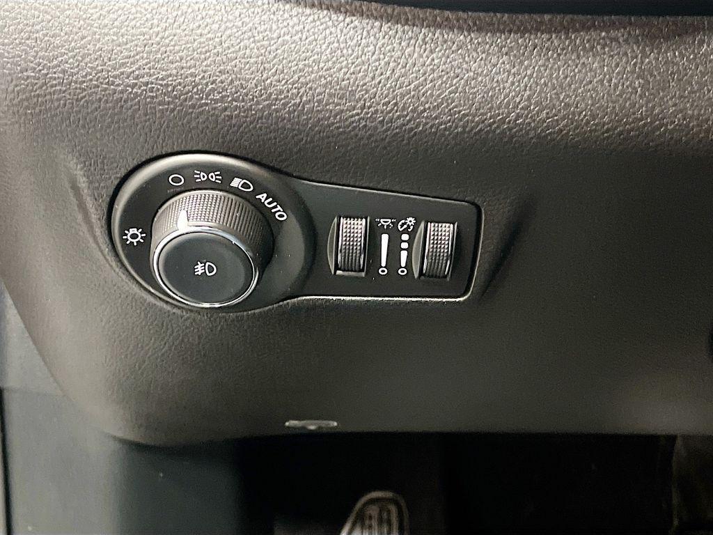 used 2024 Jeep Compass car, priced at $21,100