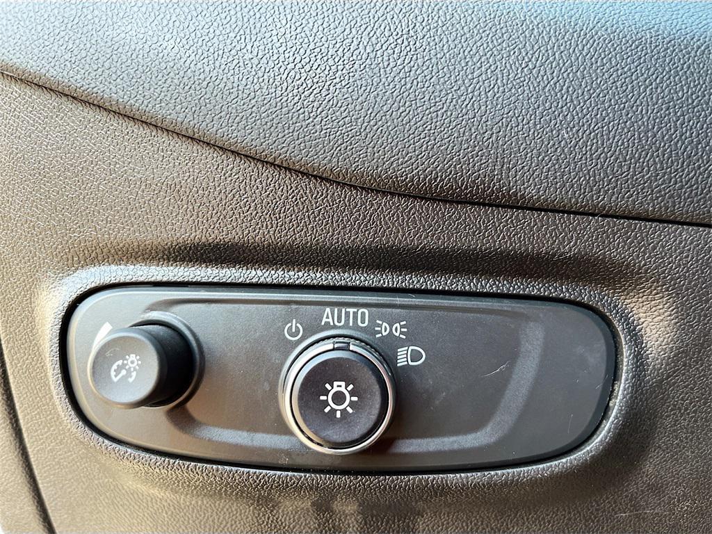 used 2024 Chevrolet Equinox car, priced at $18,500