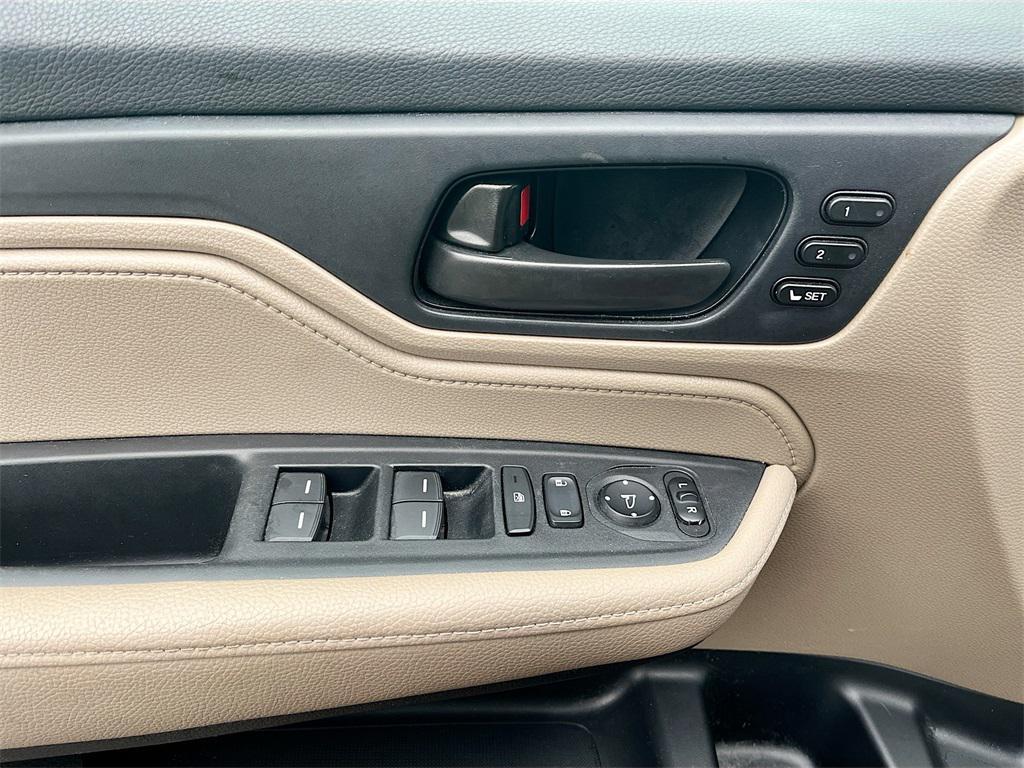 used 2024 Honda Odyssey car, priced at $30,600