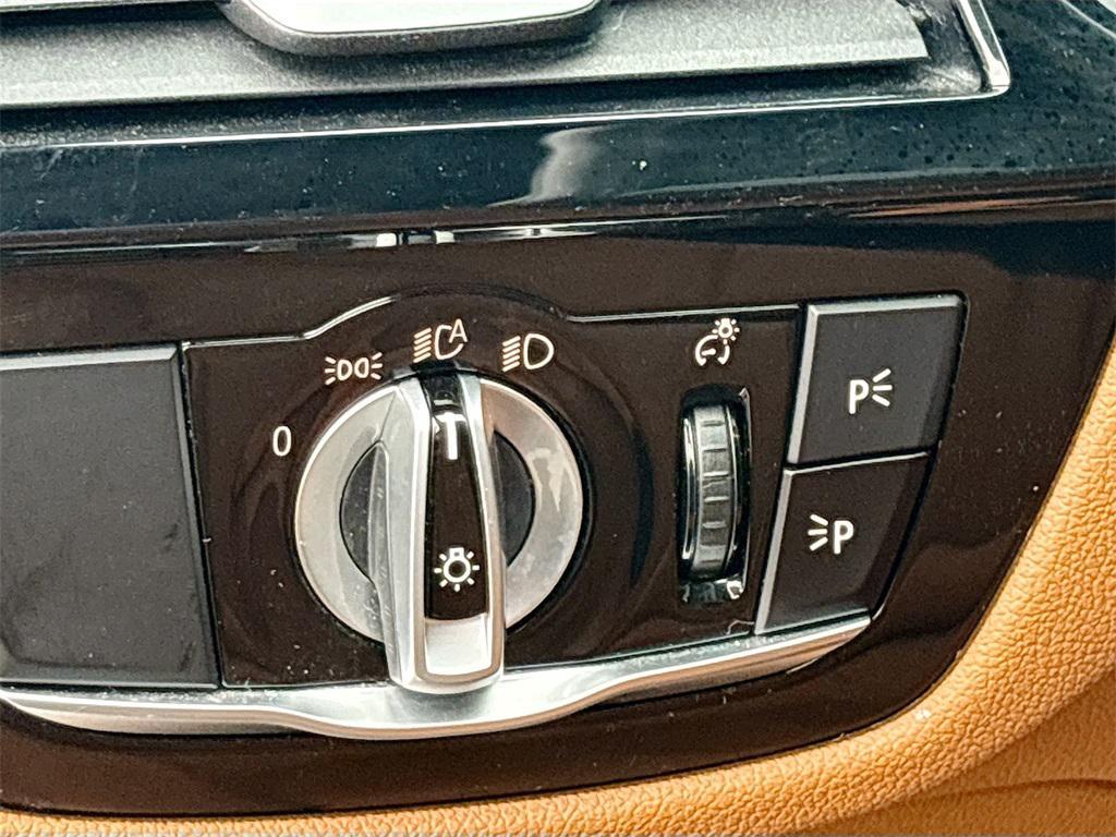 used 2021 BMW 540 car, priced at $30,000