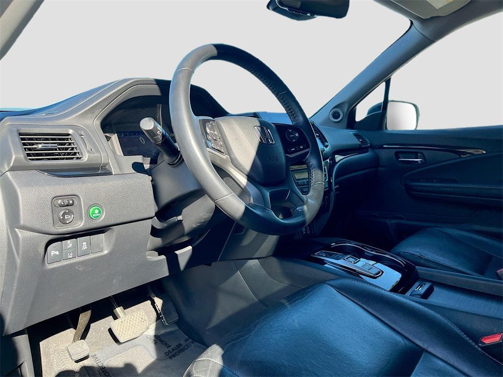 used 2020 Honda Pilot car, priced at $27,300