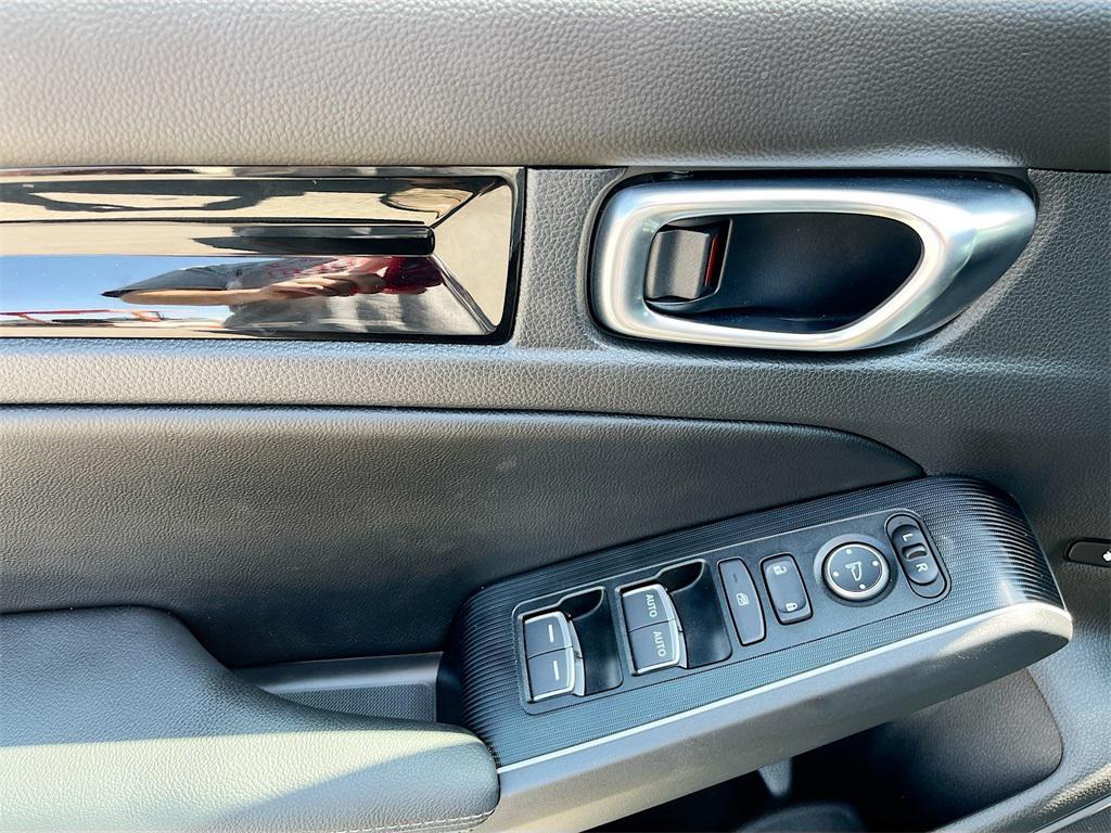 used 2025 Honda Civic Hybrid car, priced at $24,300