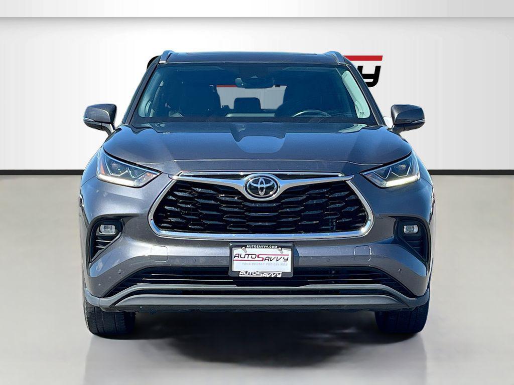 used 2022 Toyota Highlander car, priced at $35,000
