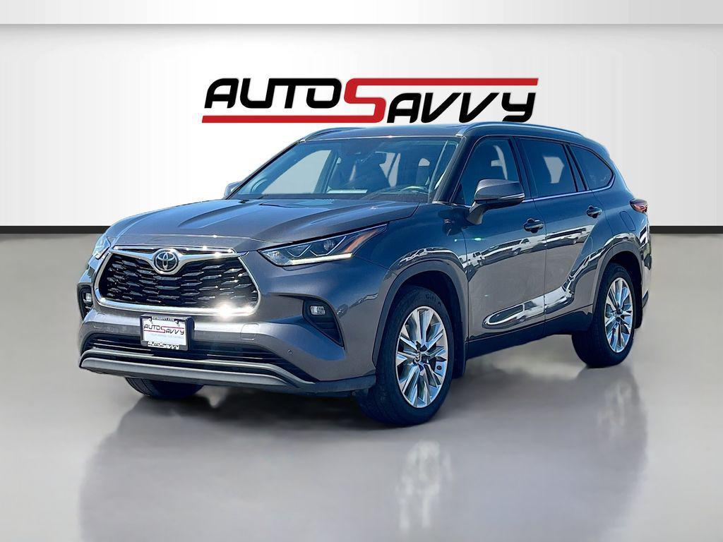 used 2022 Toyota Highlander car, priced at $35,000