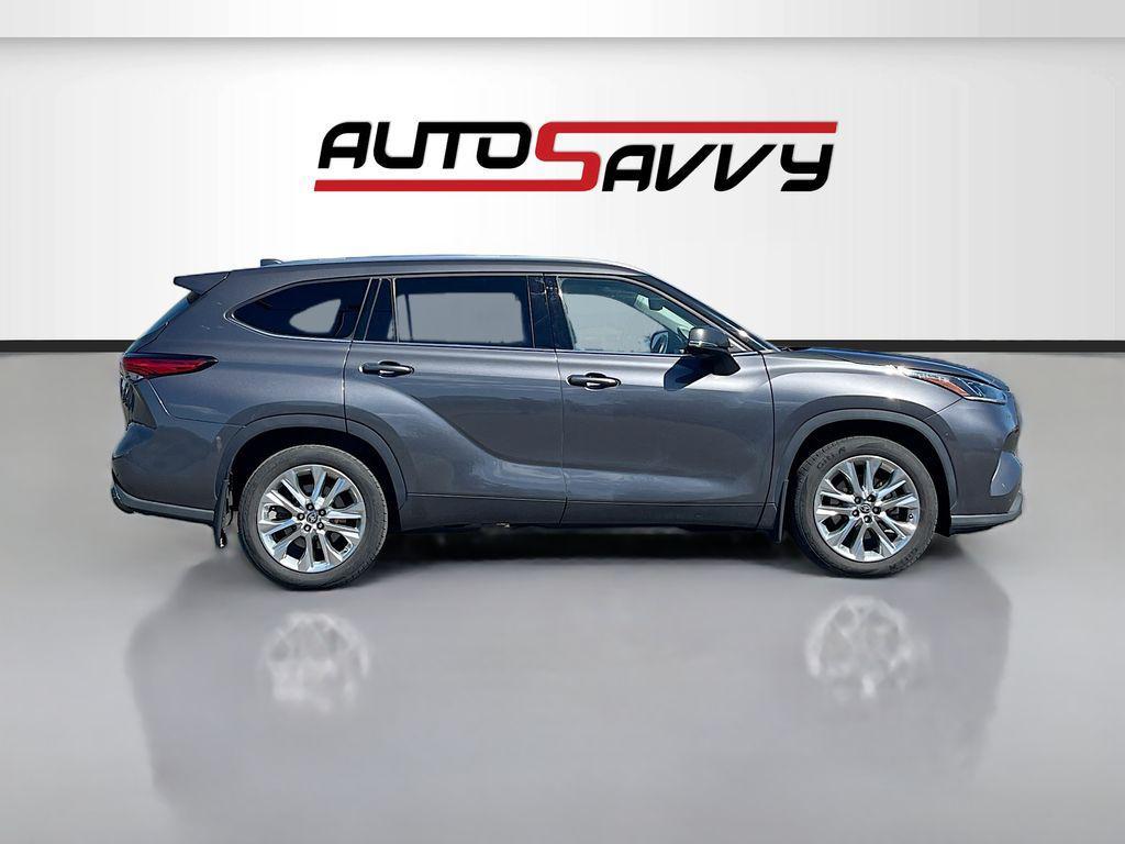 used 2022 Toyota Highlander car, priced at $35,000