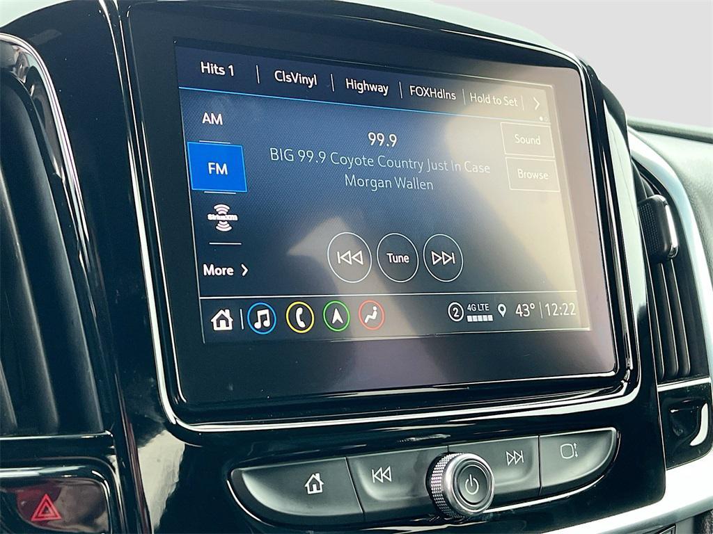used 2023 Chevrolet Traverse car, priced at $34,300
