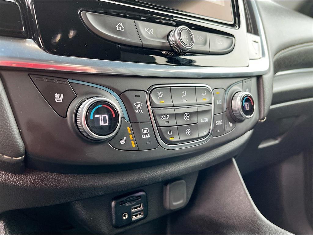 used 2023 Chevrolet Traverse car, priced at $34,300