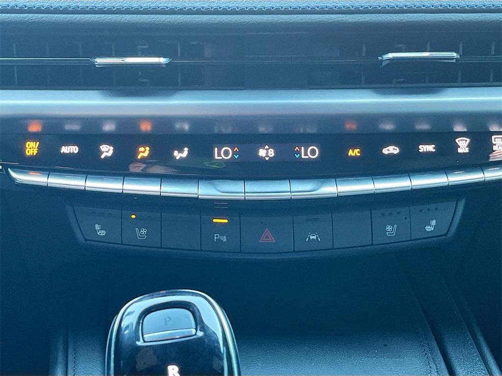 used 2024 Cadillac XT4 car, priced at $33,300