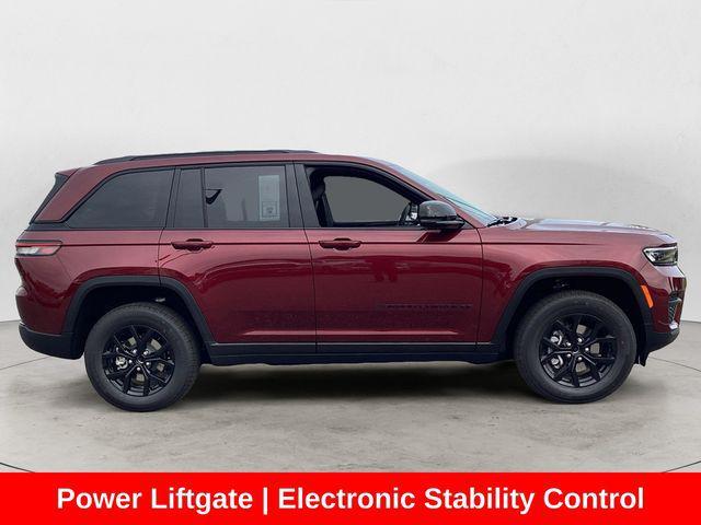 new 2025 Jeep Grand Cherokee car, priced at $40,725