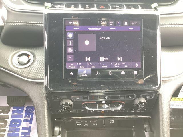 new 2025 Jeep Grand Cherokee car, priced at $40,725