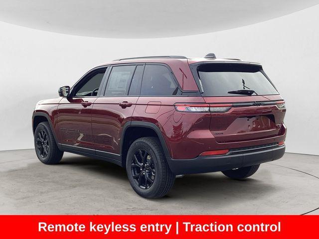new 2025 Jeep Grand Cherokee car, priced at $40,725