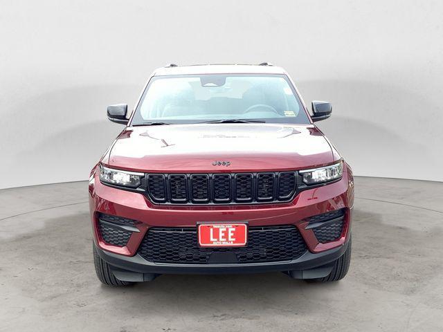 new 2025 Jeep Grand Cherokee car, priced at $40,725