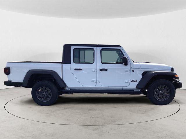 new 2026 Jeep Gladiator car, priced at $43,998