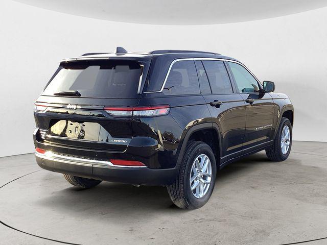 new 2025 Jeep Grand Cherokee car, priced at $40,908