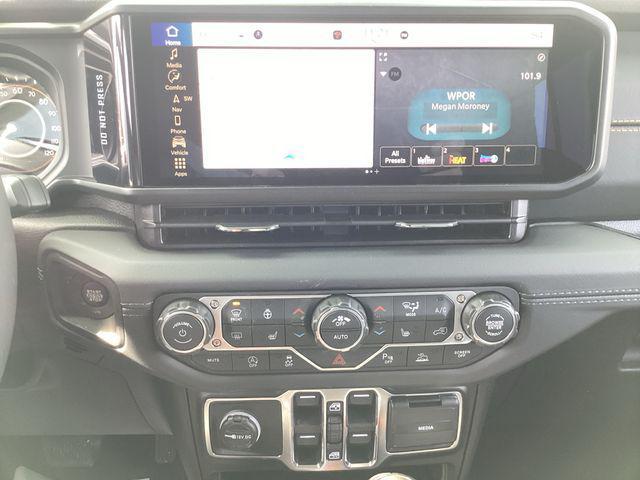 new 2026 Jeep Wrangler car, priced at $53,962