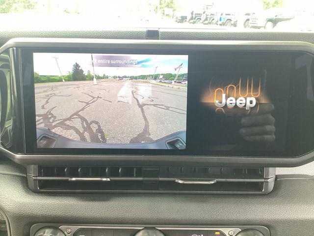 new 2025 Jeep Gladiator car, priced at $43,590