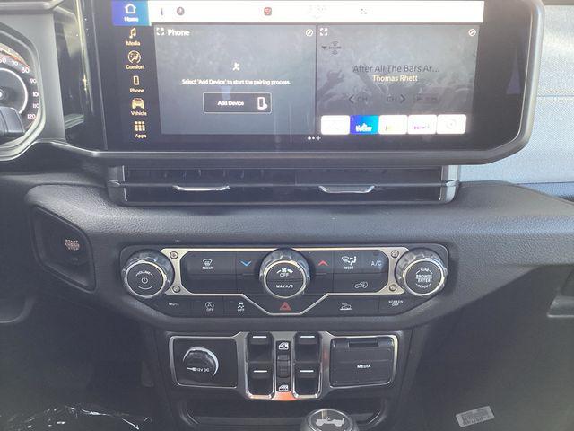 new 2026 Jeep Wrangler car, priced at $41,180