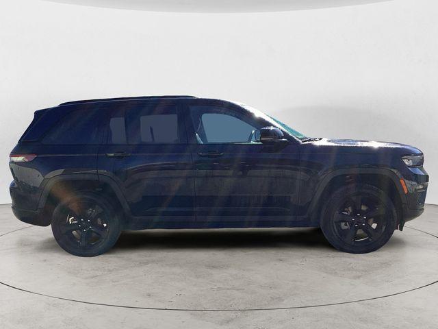 used 2024 Jeep Grand Cherokee car, priced at $35,491