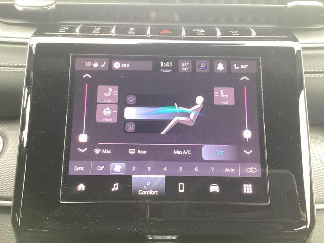 new 2025 Jeep Grand Cherokee car, priced at $42,992