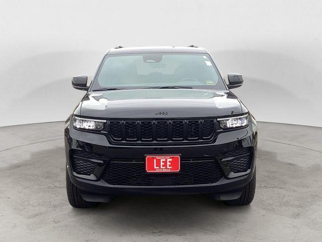 new 2025 Jeep Grand Cherokee car, priced at $42,992