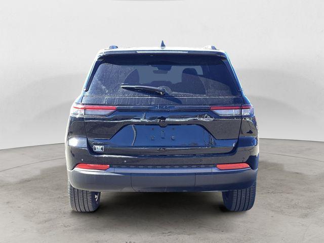 new 2026 Jeep Grand Cherokee car, priced at $48,220