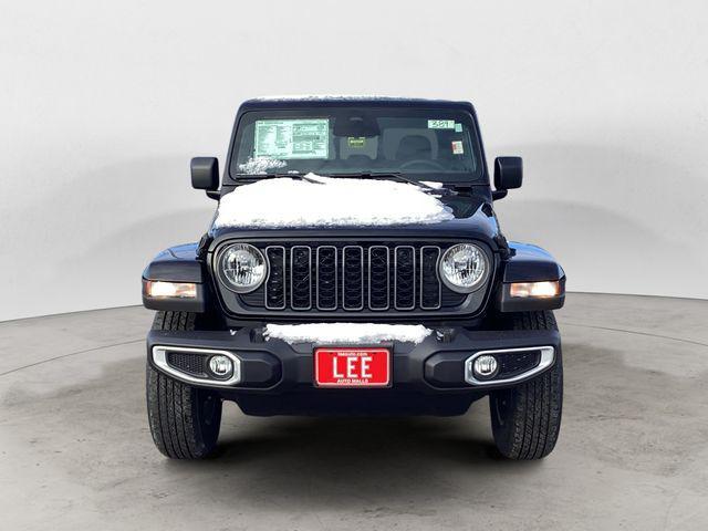 new 2026 Jeep Gladiator car, priced at $48,892