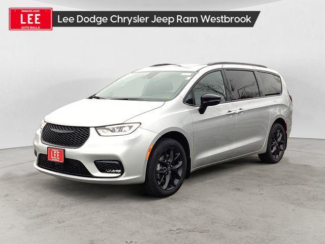 new 2026 Chrysler Pacifica car, priced at $52,905