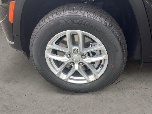 new 2025 Jeep Grand Cherokee L car, priced at $38,920